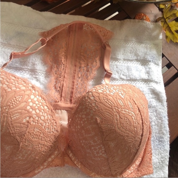 Very Sexy Push-Up Bra by Victoria’s Secret. Size 36DD.Could fit 34DD. New.